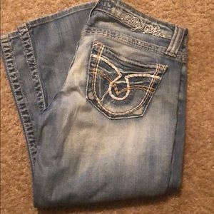 Women’s big star Capri